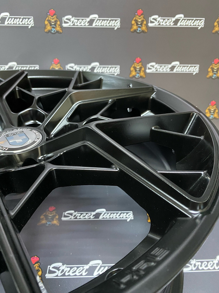 картинка Новые диски HRE FF10 R17 J7.5 ET35 5x108 Black Mat от магазина  StreetTuning