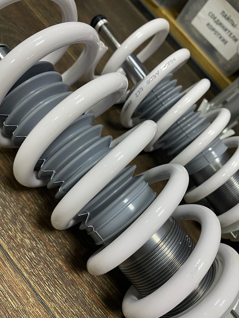 картинка Винтовая подвеска койловеры DWD Street series для Toyota Camry 50 XV50/ACV50 2011-2017 магазин  StreetTuning 