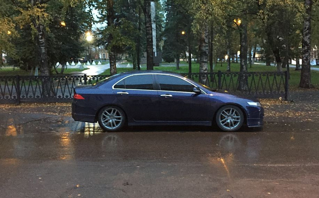 картинка Пружины подвески для Honda Accord 7 -50 задние магазин  StreetTuning 