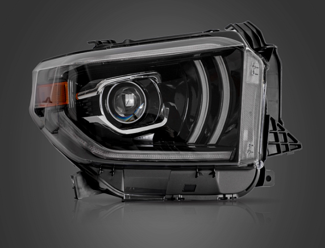 картинка Передние фары для Toyota Tundra 2014-2018 г магазин  StreetTuning 