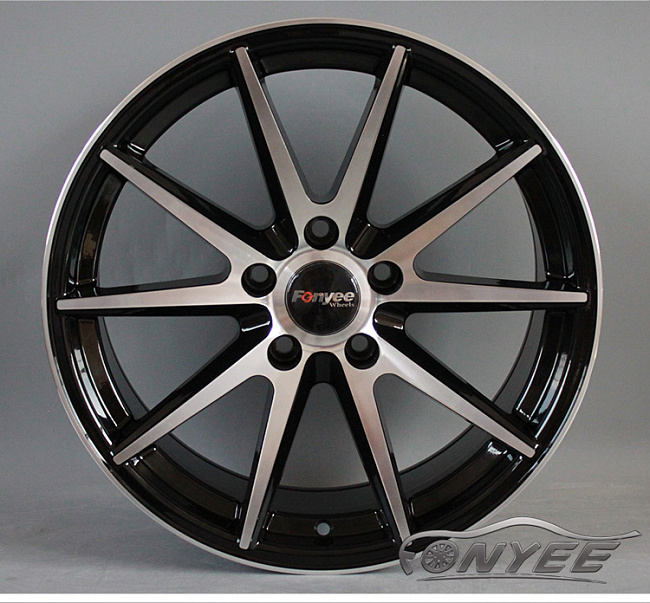 картинка Новые диски Vossen VFS1 Replica R18 5X112 ET40 J9,5 черный глянец + серебро магазин  StreetTuning 