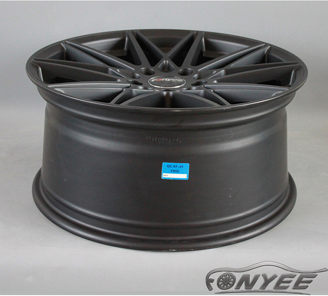 картинка Новые диски Vossen R18 5X120 ET35 J8,5 черный мат магазин  StreetTuning 
