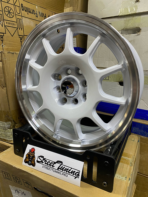 картинка Новые диски Sprint Hart R15 J6,5 ET35 4x100/4x114.3 , белые магазин  StreetTuning 