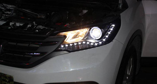 картинка Передние фары для Honda CRV 2011-2015 магазин  StreetTuning 