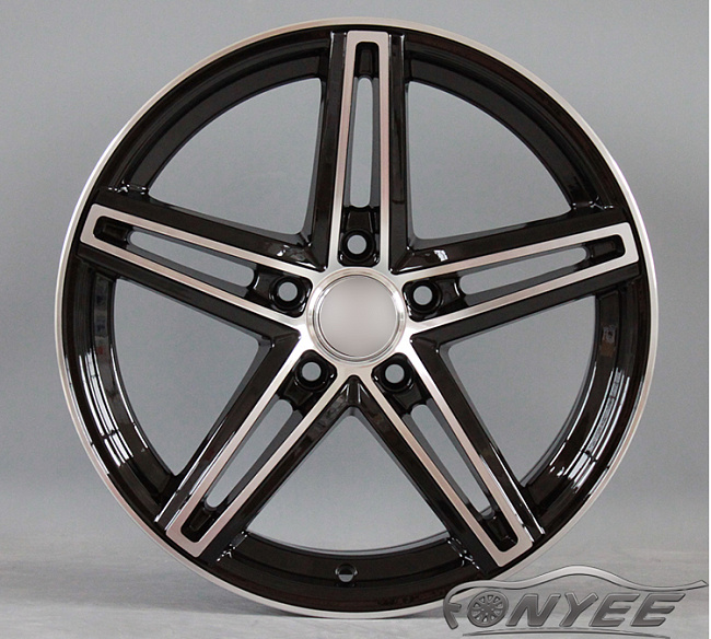 картинка Новые диски Vossen CV5 Replica R18 5X114,3 ET40 J8,5 черный глянец + серебро магазин  StreetTuning 