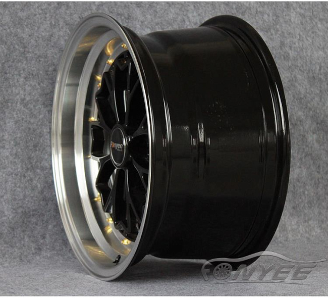 картинка Новые диски Fonyee 552 R15 4X100 ET20 J8 черный глянец + полированная полка магазин  StreetTuning 