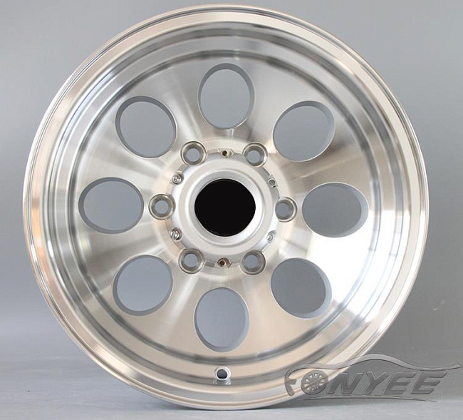 картинка Новые диски GT wheels style 2 R16 6x139,7 ET-25 J8 серебро магазин  StreetTuning 