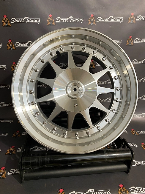 картинка Новые диски Hartge R15 J7.5 ET25 4x100/114.3 Silver магазин  StreetTuning 