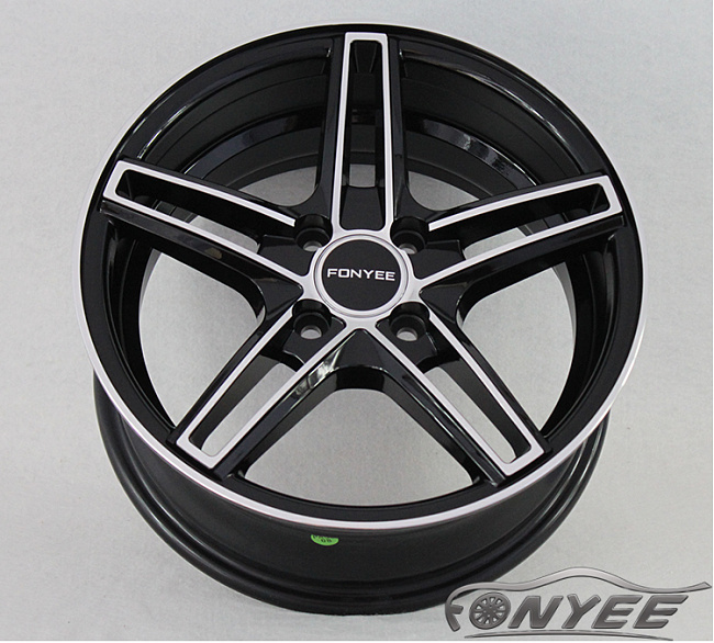 картинка Новые диски Vossen CV5 Replica R15 4X100 ET33 J6,5 черный глянец + серебро магазин  StreetTuning 