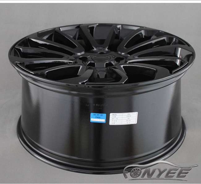 картинка Новые диски Range Rover Autobiography Wheels HSE Sport R22 5x120 ET45 J9,5 черный глянец магазин  StreetTuning 