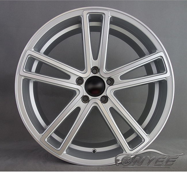 картинка Новые диски Koko Kuture Massa-5 R20 J8,5 ET38 5x114,3 серебро магазин  StreetTuning 