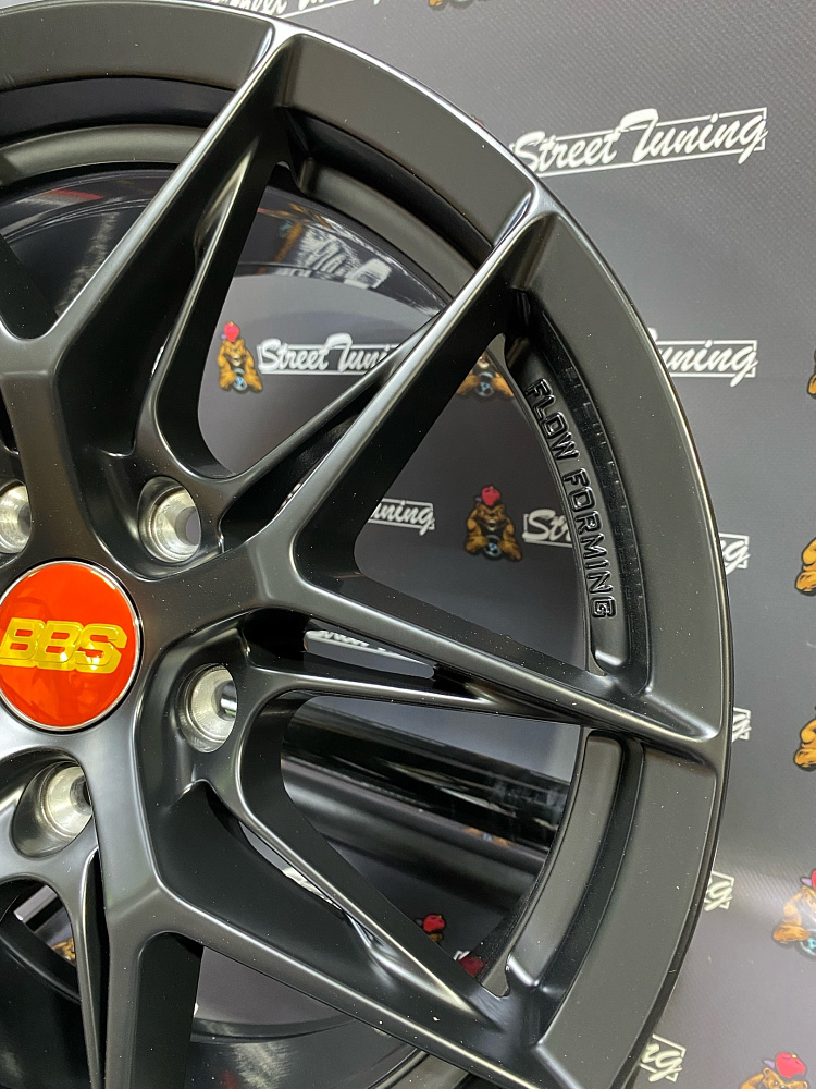 картинка Новые диски HRE FF65 R16 J7 ET35 5x114.3 Black Mat от магазина  StreetTuning