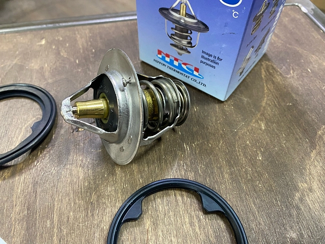 картинка Термостат низкотемпературный спортивный ТАМА Honda OEM 19301-P8F-A10 магазин  StreetTuning 