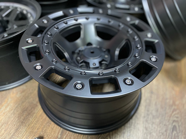 картинка Новые диски Black Rhino CINCO GLOSS BLACK R17 J9 ET -12 5X127 магазин  StreetTuning 