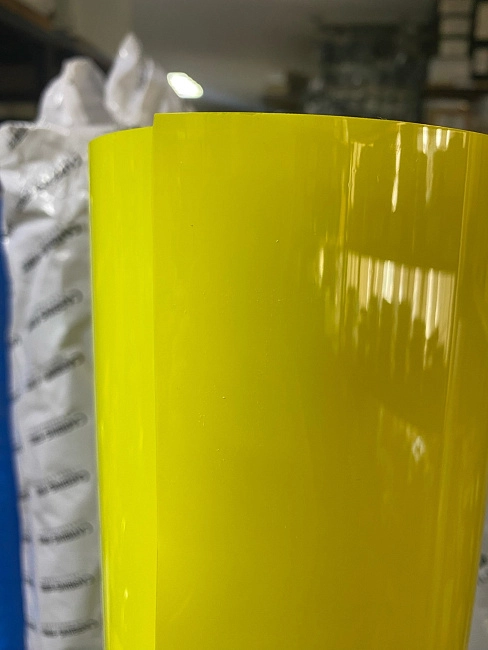 картинка Пленка виниловая желтый глянец - Carbins Gloss Lemon Yellow, рулон 18м магазин  StreetTuning 