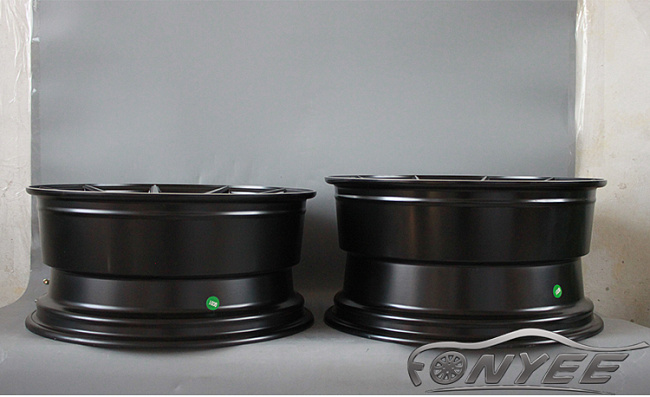 картинка Новые диски Vossen CVT-R Replica R19 5X112 ET35 J9,5 черный мат + серебро магазин  StreetTuning 