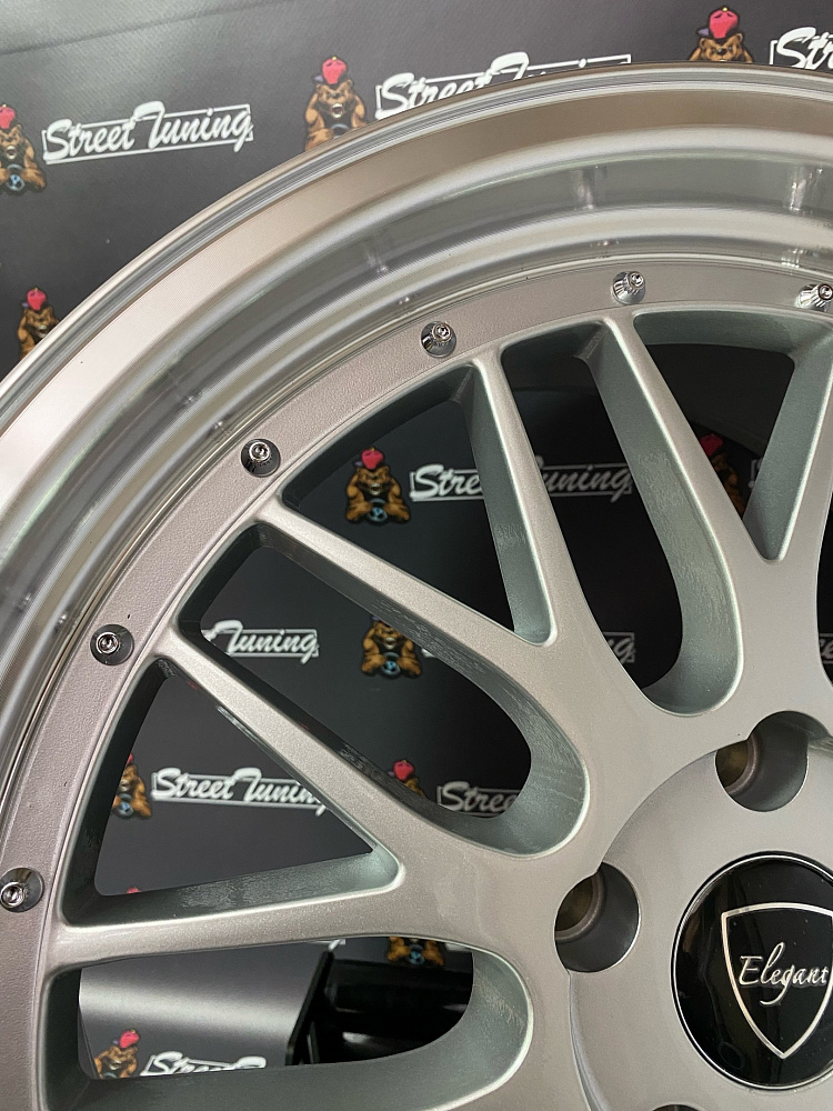 картинка Новые диски BBS LM R18 J9 ET12 5x114.3 Silver от магазина  StreetTuning