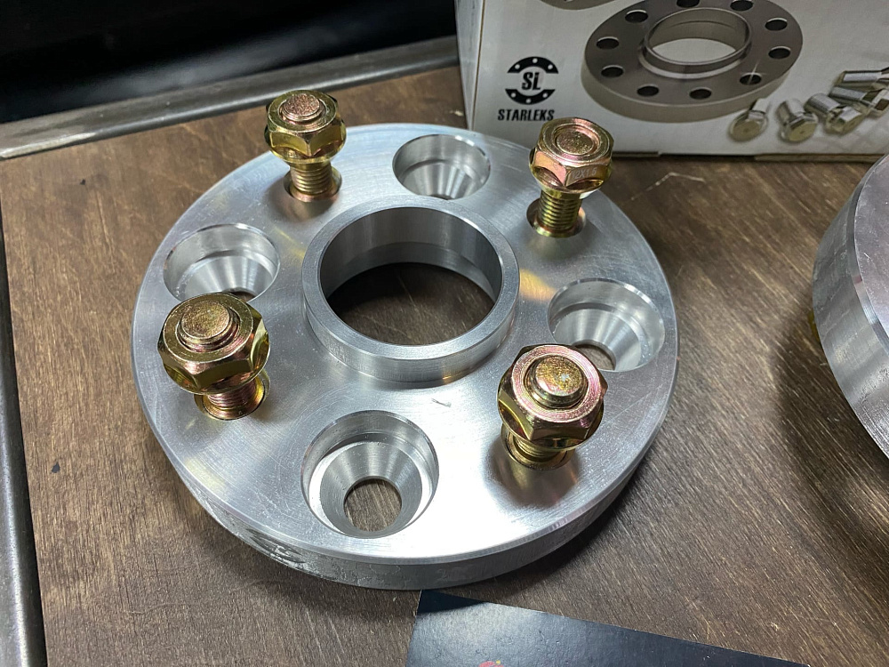 картинка Проставка Starleks 20 мм 4x100 12x1.5 цо 54.1 - РФ от магазина  StreetTuning