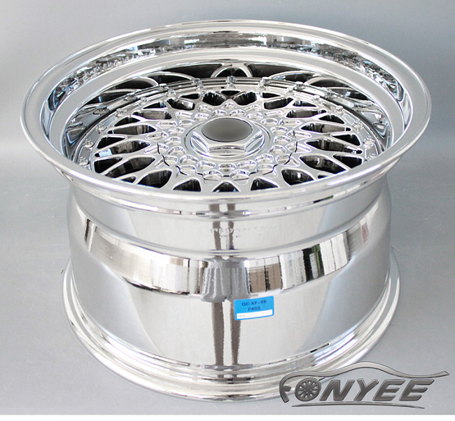 картинка Новые диски BBS RS R17 5X108/5X114,3 ET25 J8,5 хром серебро + серебристые болтики магазин  StreetTuning 
