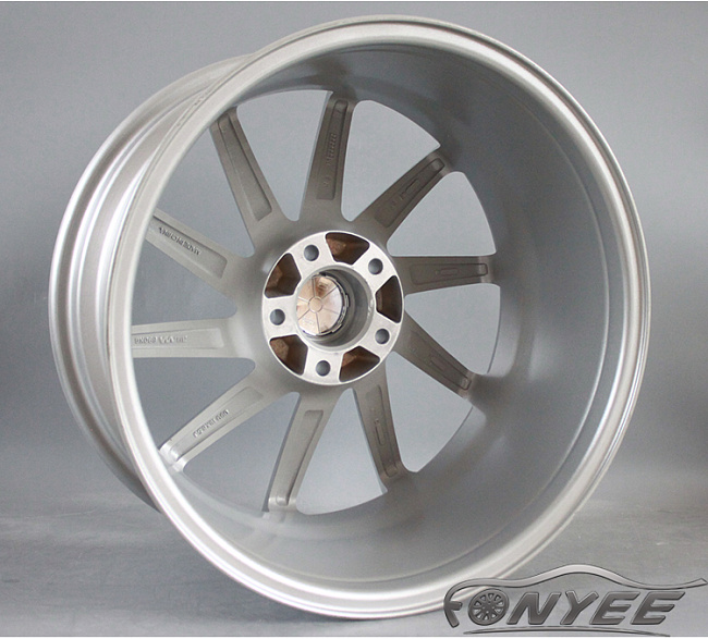 картинка Новые диски Vossen CVT-L Replica R18 5X114,3 ET35 J9,5 серебро магазин  StreetTuning 