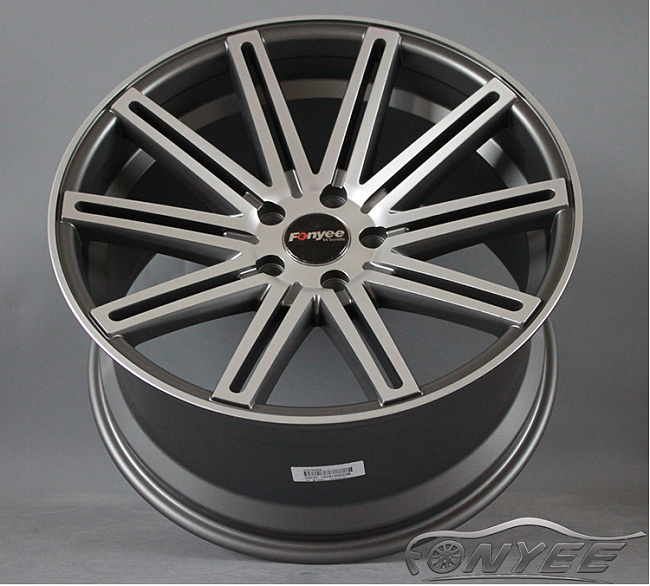 картинка Новые диски Vossen CV4 Replica R19 5X112 ET38 J9,5 серый мат + серебро магазин  StreetTuning 