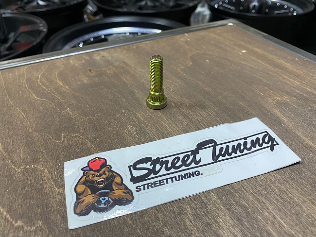 картинка Шпилька забивная Starleks D12.20 mm,10х1.25, резьба 56.5 мм магазин  StreetTuning 