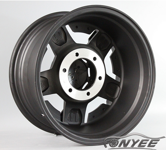 картинка Новые диски KMC XD series Rockstar 2 R16 5X114,3 ET0 J8 черный мат магазин  StreetTuning 