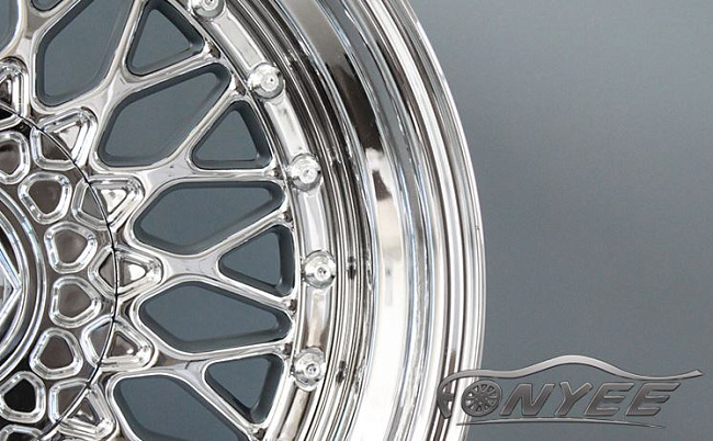 картинка Новые диски BBS RS R17 5X108/5X114,3 ET25 J8,5 хром серебро + серебристые болтики магазин  StreetTuning 