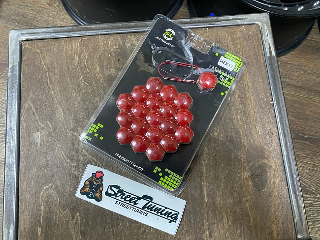 картинка Декоративные колпачки для колесных гаек и болтов под 17й ключ, красные магазин  StreetTuning 