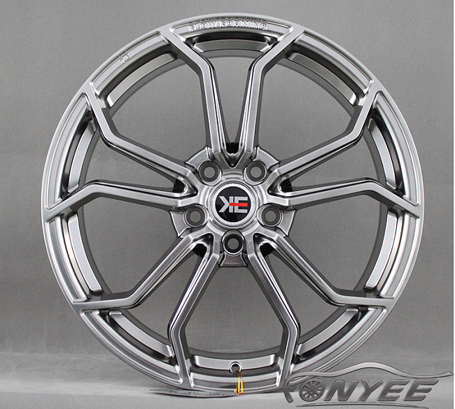 картинка Новые диски KE Flow Forming модель 5 R18 5X108 ET42 J8 черная + серебро магазин  StreetTuning 