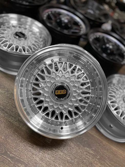 картинка Новые диски BBS RS R15 J7 ET25 4x100/108 серебро магазин  StreetTuning 