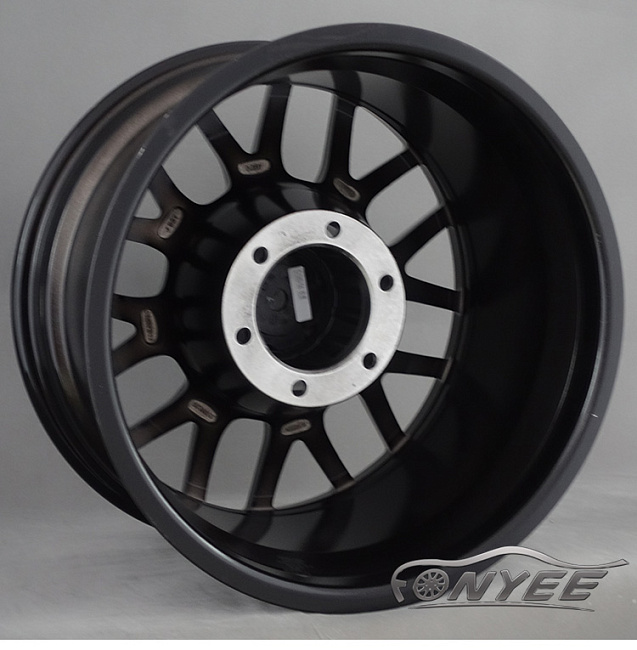 картинка Новые диски R wheels R17 6X139,7 ET-5 J9 черный + серебристые болтики магазин  StreetTuning 