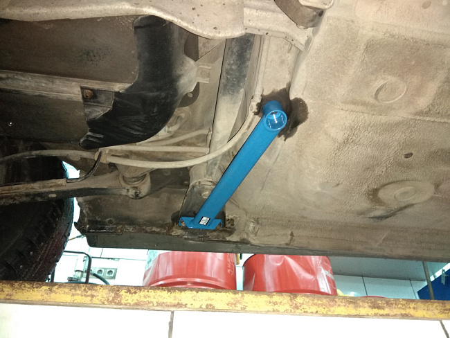 картинка Комплект задних боковых усилителей (2 распороки), для Subaru Impreza GC,GD - Forester: SF,SG магазин  StreetTuning 