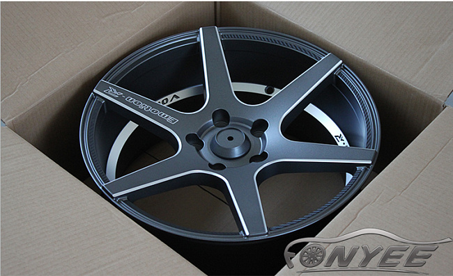 картинка Новые диски SHOGUN EMOTION R V06-R R18 5X114,3 ET30 J10 серебро + серый магазин  StreetTuning 