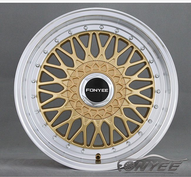 картинка Новые диски BBS RS R17 4X100/4X114,3 ET35 J7,5 золото + хром полка магазин  StreetTuning 