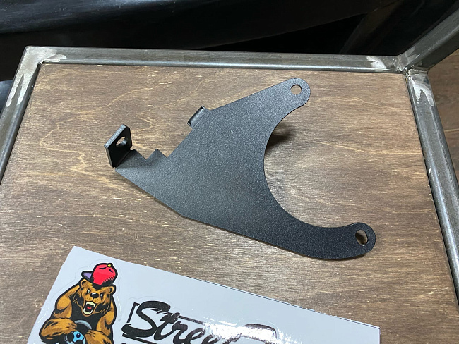 картинка Кронштейн фильтра 8V толщина 3 мм под датчик фаз ВАЗ 2101-07 магазин  StreetTuning 