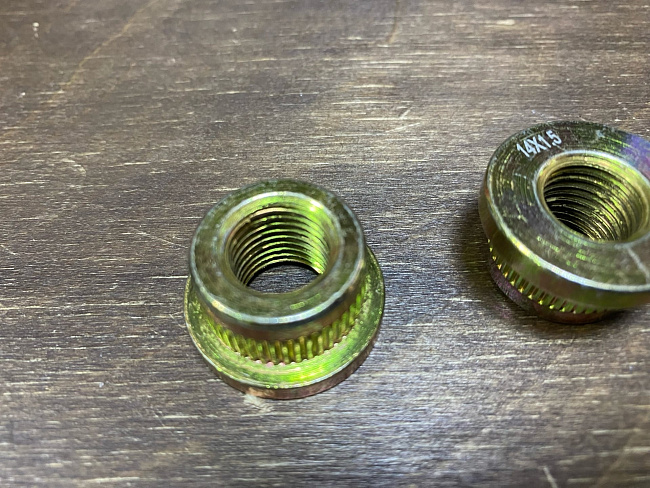 картинка Футорка забивная, для проставки, шаг резьбы 14х1.5 магазин  StreetTuning 