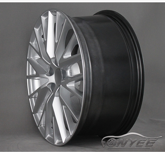 картинка Новые диски Lexus style 127 R18 5x114,3 ET32 J8 серебро магазин  StreetTuning 