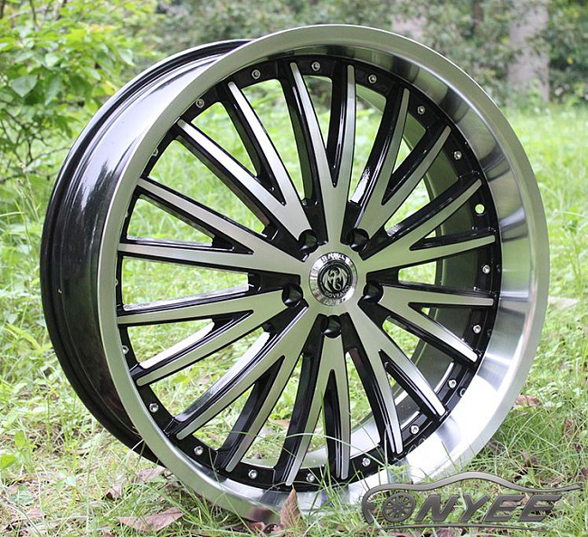 картинка Новые диски Sovrano S12 R22 5X114,3 ET40 J9 черный + серебро магазин  StreetTuning 