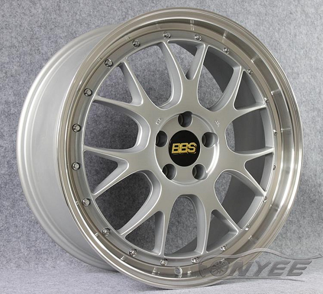 картинка Новые диски BBS LM-R R20 5X114,3 ET43 J8,5 серебро глянец + полированная полка магазин  StreetTuning 