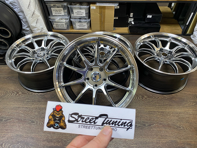 картинка Новые диски RAYS R18 J8.5 ET33 5X114.3, Hyper Black магазин  StreetTuning 