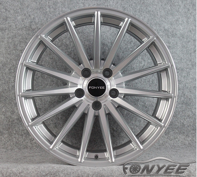 картинка Новые диски Vossen VFS2 Replica R18 5X120 ET35 J8,5 серебро магазин  StreetTuning 