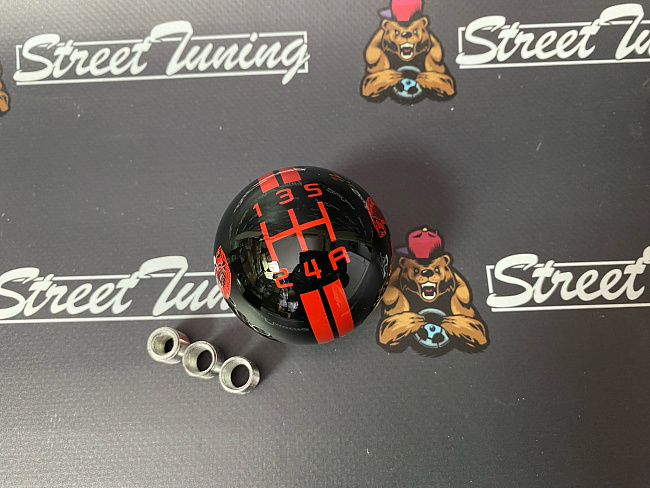 картинка Ручка кпп, Shelby GT500, 5 ступка. черная с красной схемой магазин  StreetTuning 