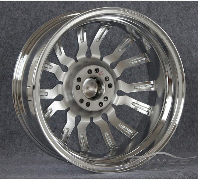картинка Новые диски Cabo R18 5X108/114,3 ET40 J7,5 хром магазин  StreetTuning 