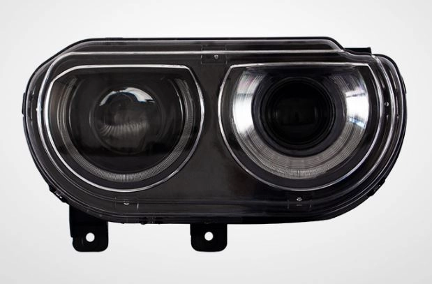 картинка Передние фары для DODGE CHALLENGER 2008-2014 магазин  StreetTuning 