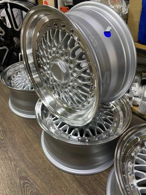картинка Новые диски BBS RS R15 J8 ET5 4x108/100 серебро магазин  StreetTuning 